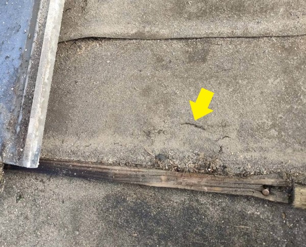 ルーフィングの破れ