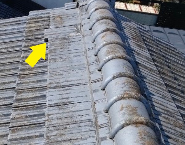平瓦に若干のズレ