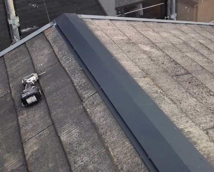棟板金交換工事後