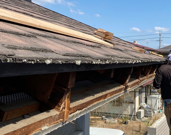 軒樋隠しの木材も撤去しました