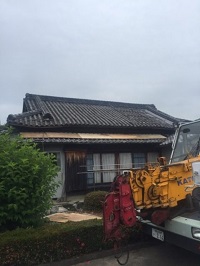 本葺き瓦　野地脱落　不陸