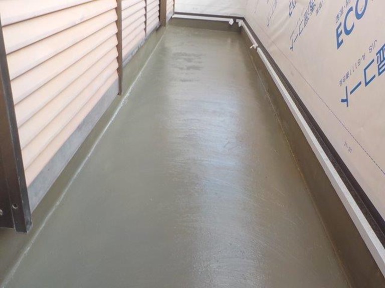 和歌山市でカチオンを塗装し下地完成