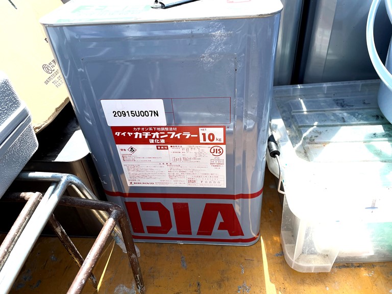 和歌山市でカチオンフィラーを塗装します