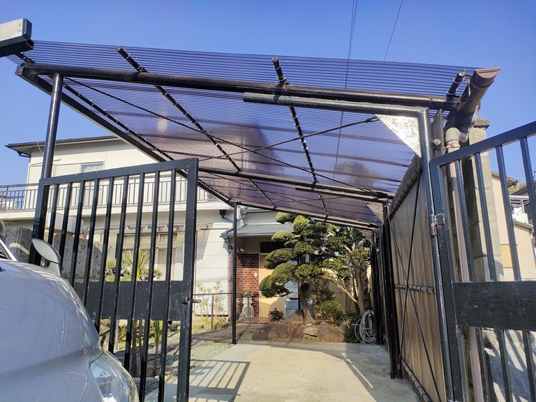 和歌山市でカーポートの波板張替が完成！