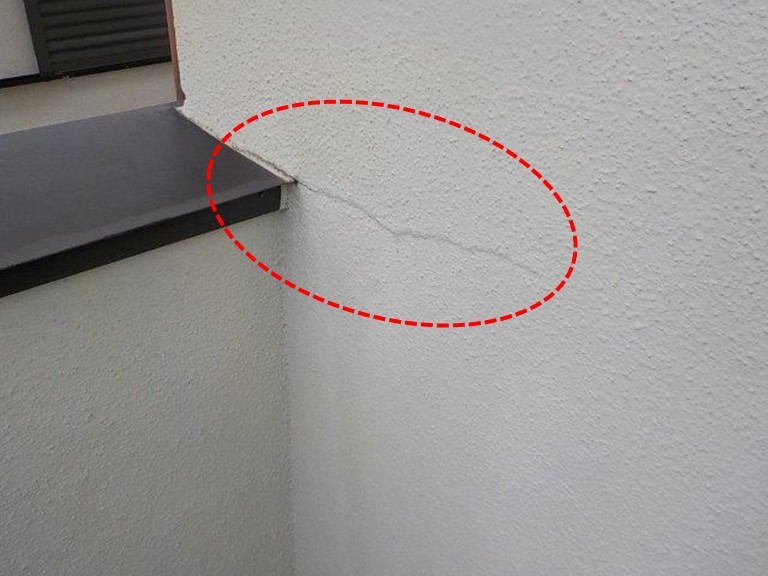 和歌山市でベランダ壁にクラックが発生したので補修します