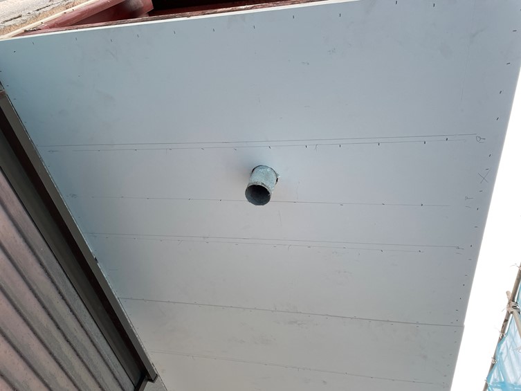 和歌山市で上裏にケイカル板を取り付けました