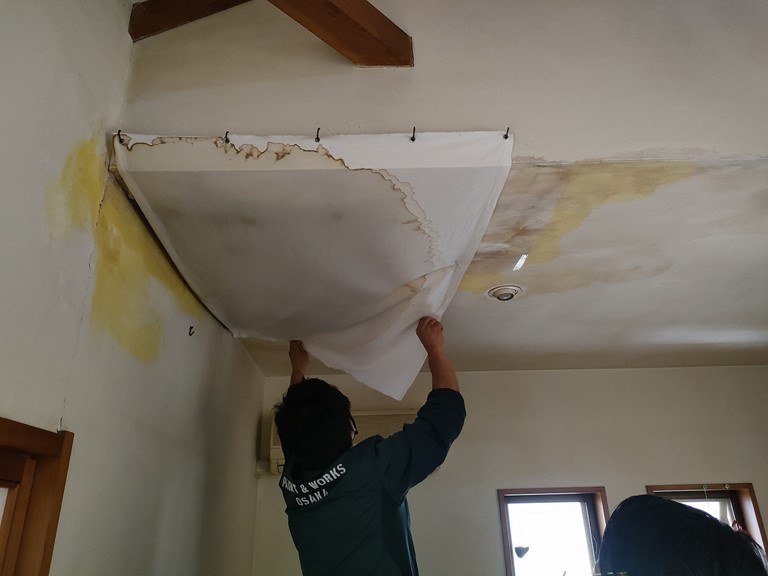 和歌山市で室内にまで雨水が侵入していました