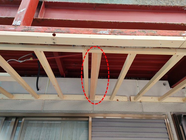 和歌山市で物干し竿の下地を設置