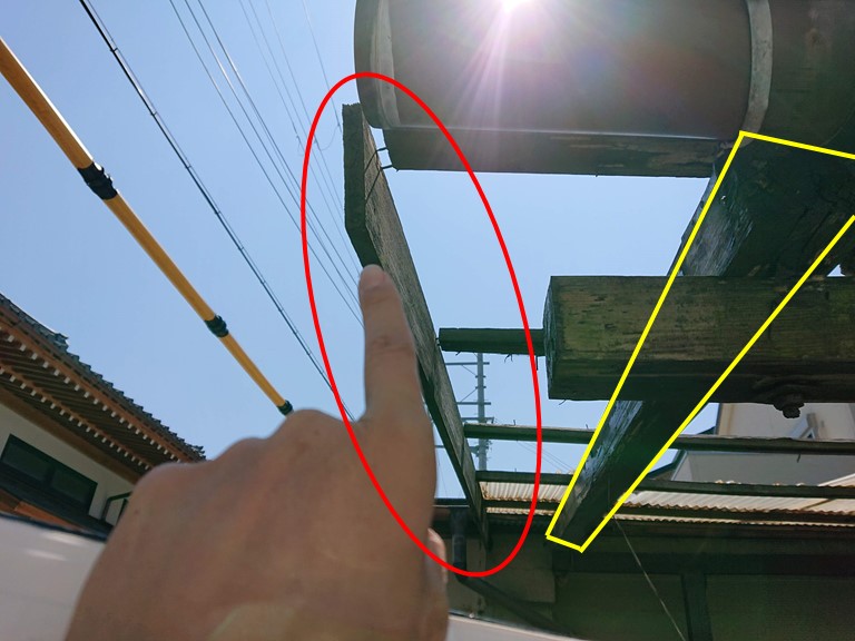 和歌山市で釘が抜けかかっていた箇所の補強をします