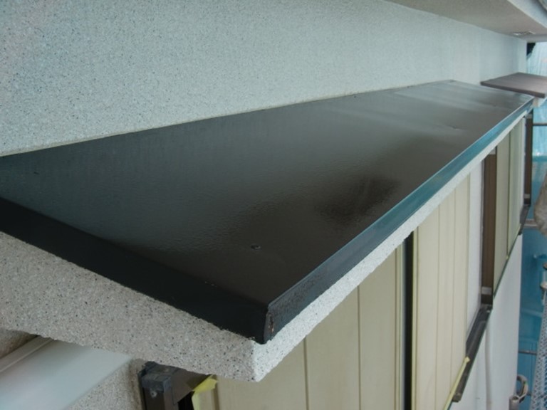 和歌山市の外壁塗装で付帯部塗装も行います