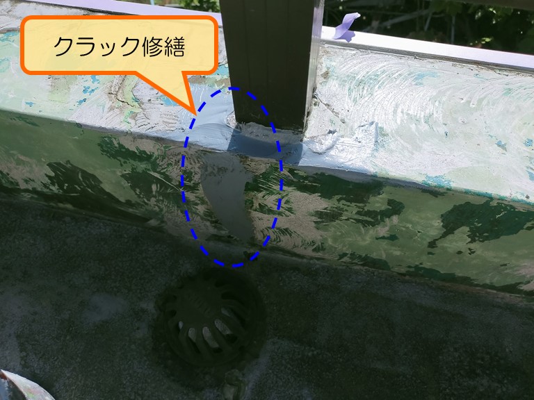 岩出市 クラック修繕1