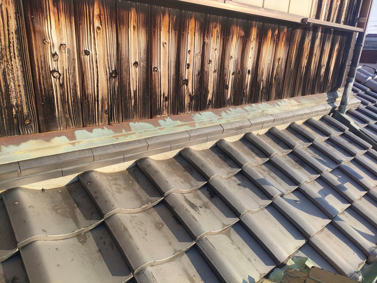 岩出市でのし瓦の補修工事が完了です