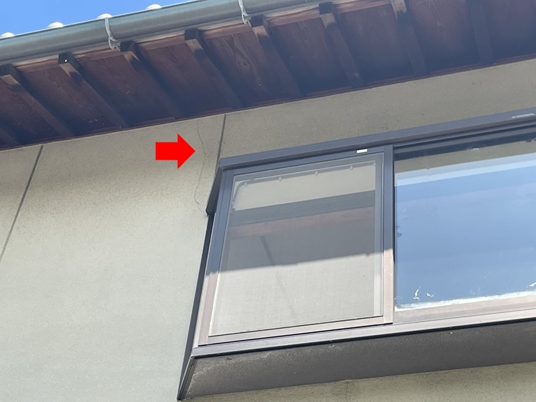 岩出市でクラックが大量発生