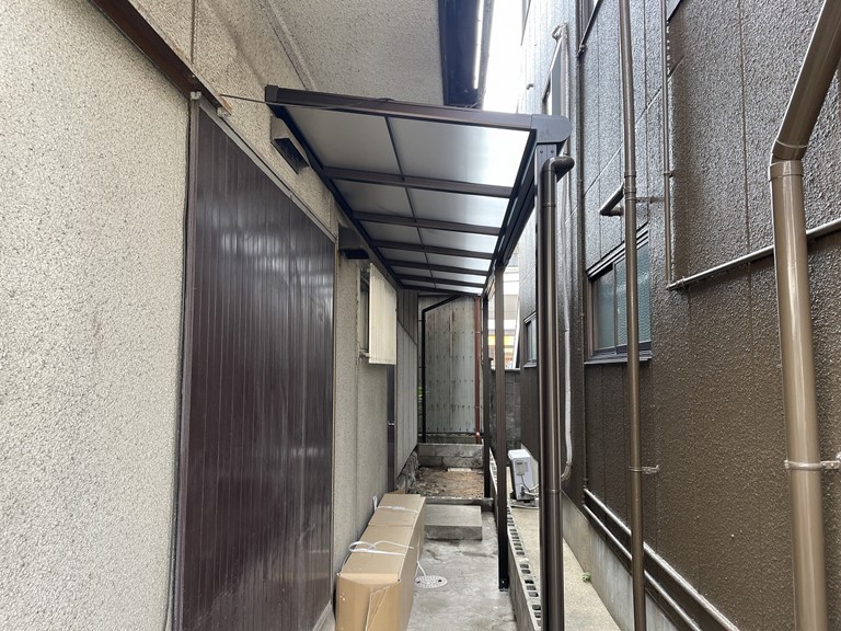 岩出市でサイクルポートの設置が完成