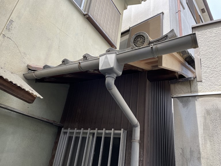 岩出市で屋根の下地も綺麗にしました