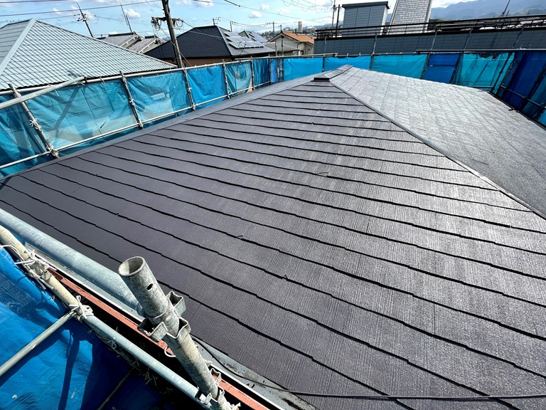 岩出市で遮熱効果のあるサーモアイSiで屋根塗装を行いました