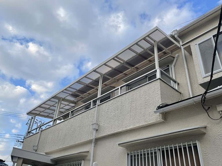 紀の川市で塗装工事が完成し、波板の復旧が完了しました