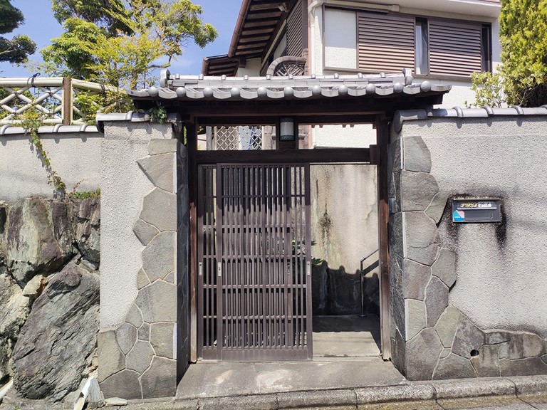 紀の川市で木部が腐食していました