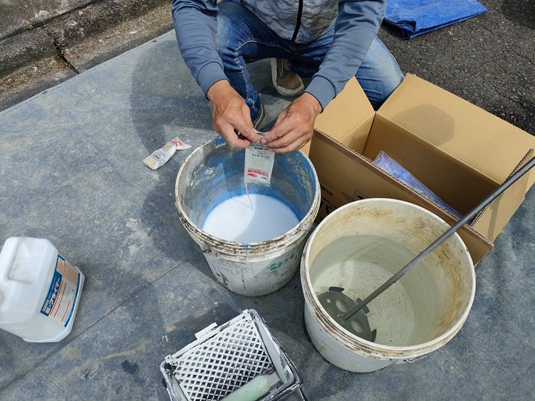 紀の川市で砂壁を作って塗装します