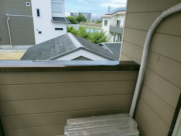 紀の川市で笠木設置工事が完成しました