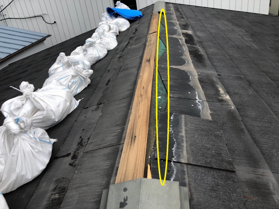 八尾市　屋根の鉄板が飛んだ