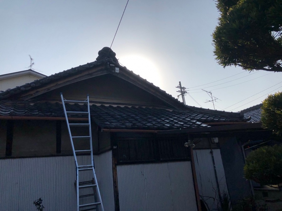 平屋の瓦補修