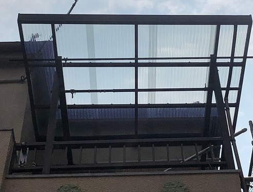 ポリカナミイタ