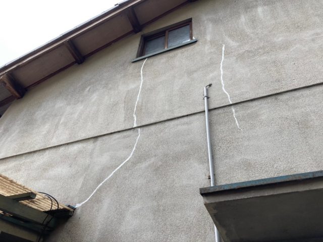 八尾市外壁クラック補修