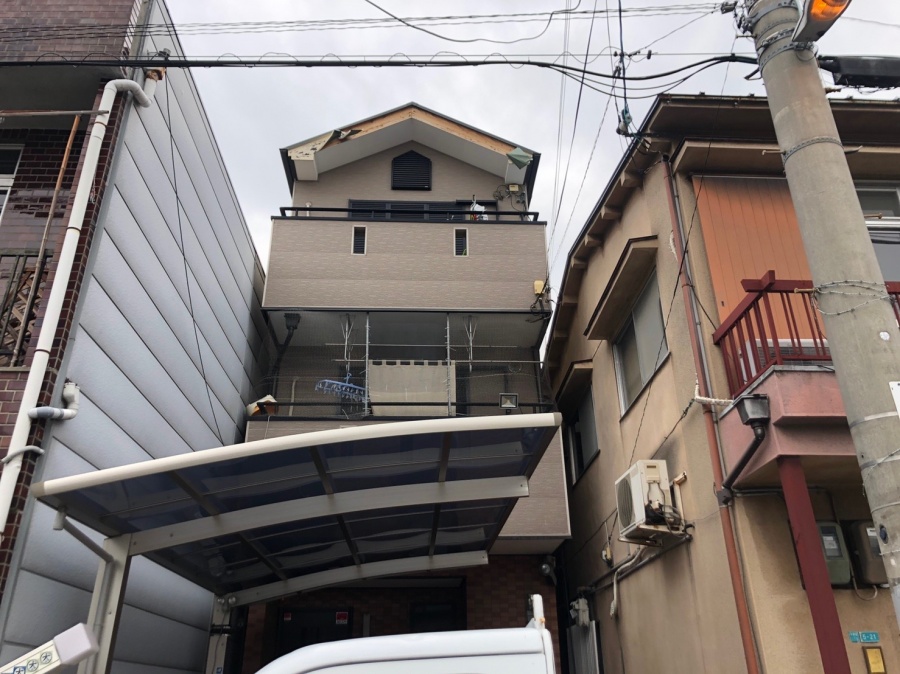 3階建ての屋根工事