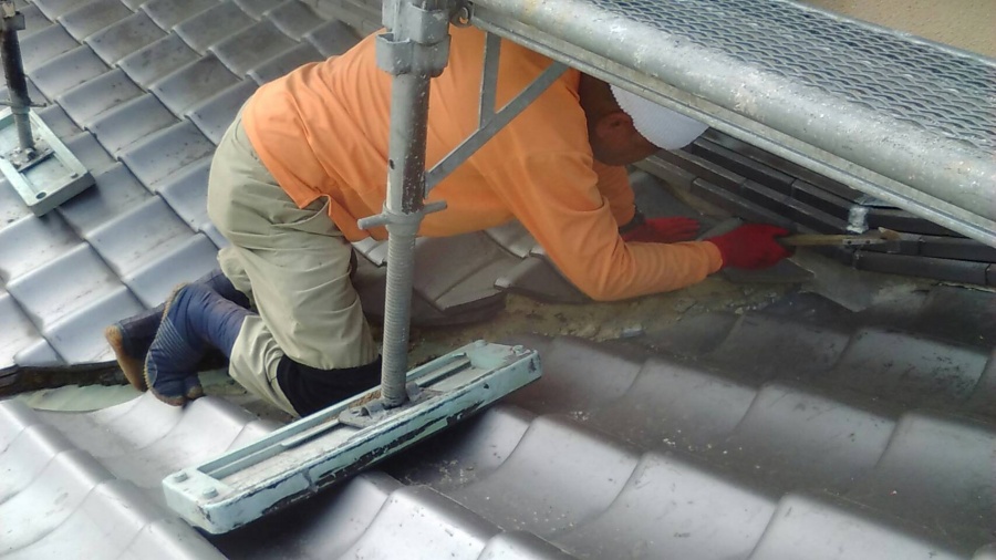 八尾市で漆喰の詰め直し