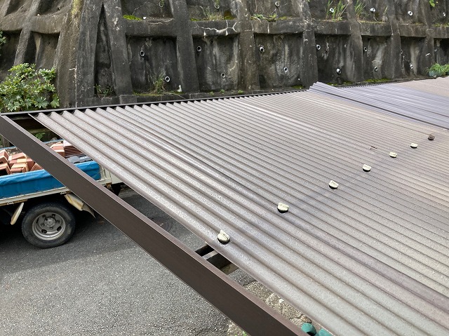 カーポート波板歪み