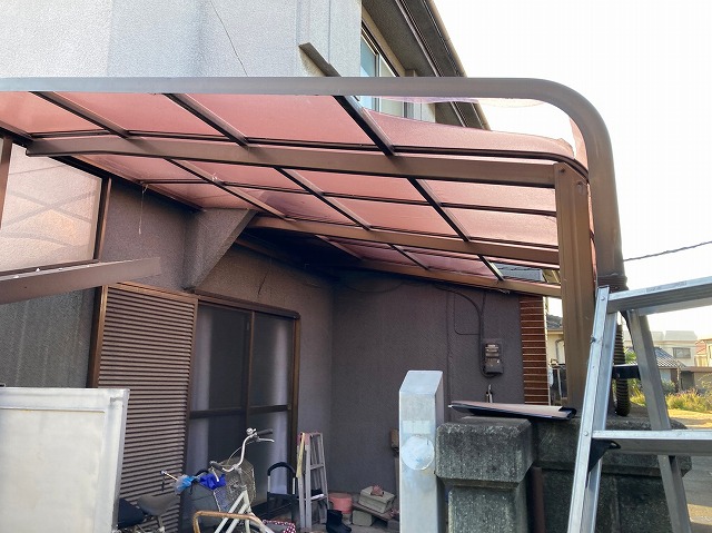 ポリカが割れた