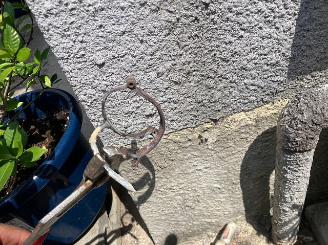 竪樋バンド取替