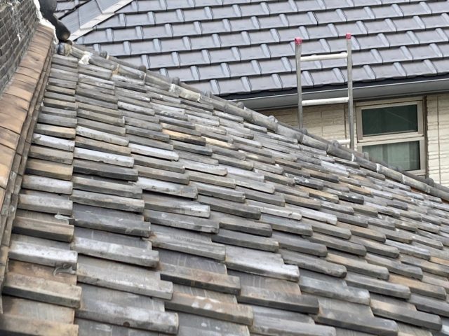 瓦屋根から金属屋根に取り替え