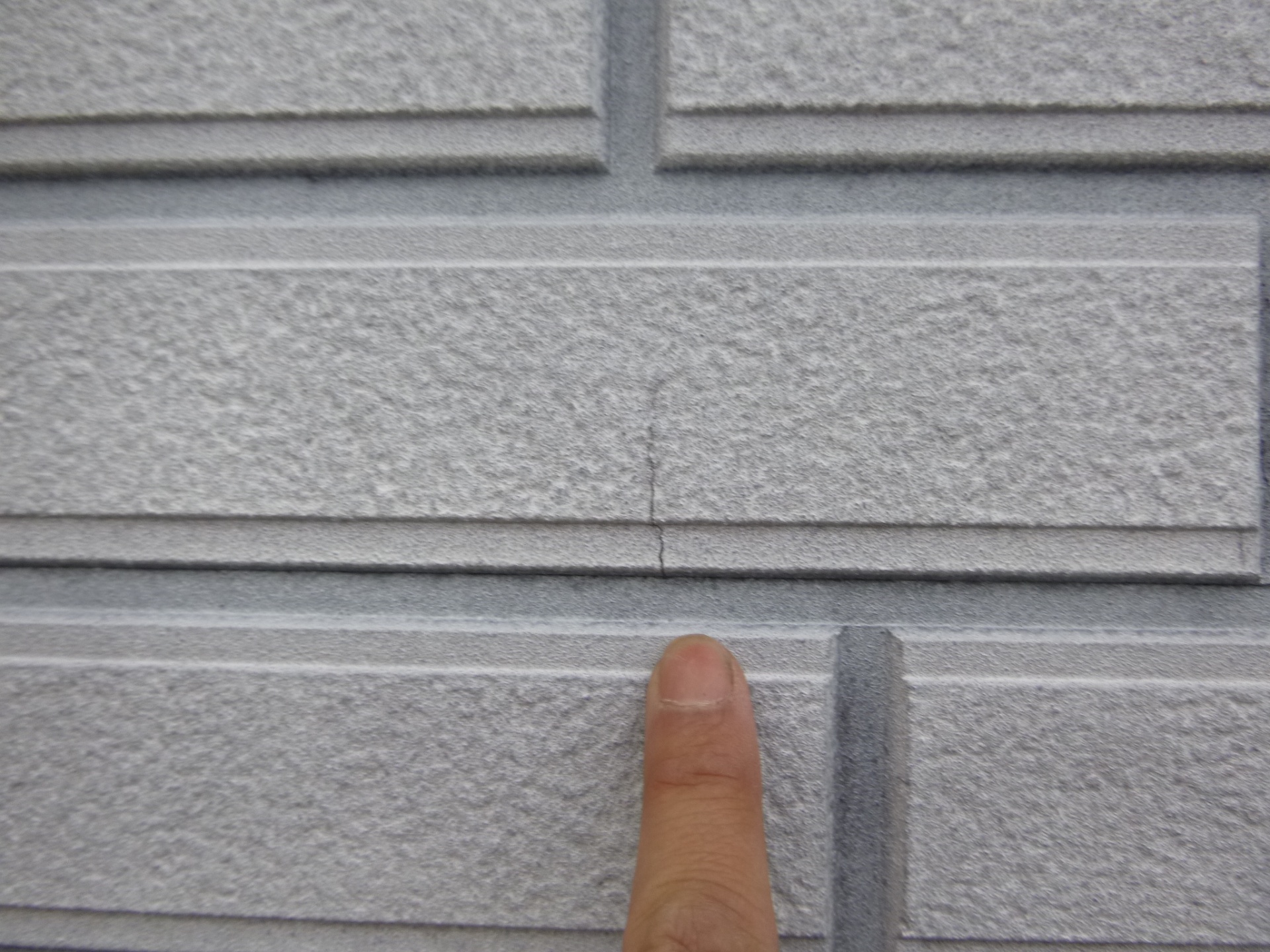 クラックひび割れ