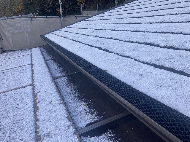 樋に落ち葉除け