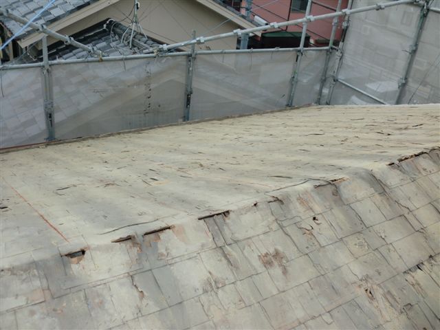 八尾市で瓦根解体撤去