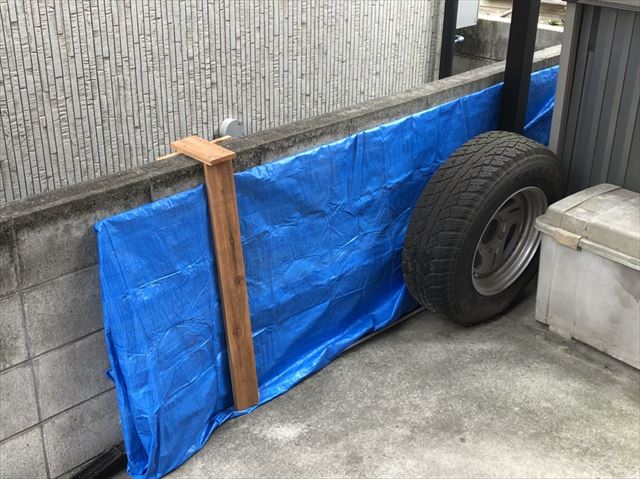 加古川市で足場施工の為に取り外したカーポートの屋根