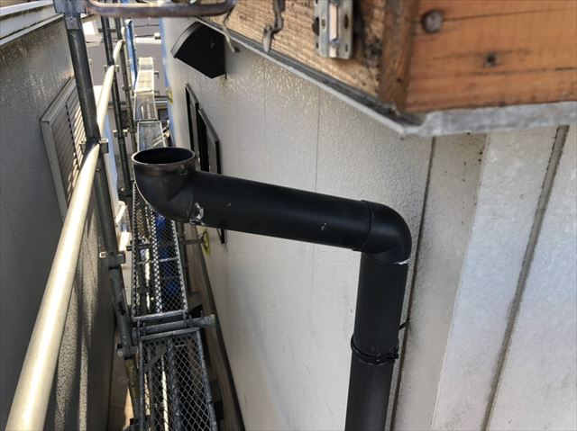 加古川市の破風交換の一時撤去の雨樋