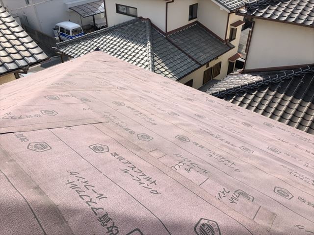 高砂市の葺き替え工事のルーフィングの施工