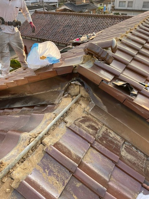 瓦屋根棟葺き替え