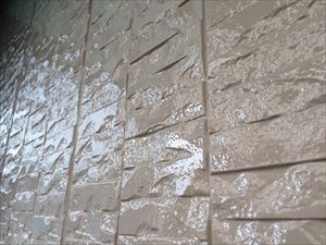 塩害にも強い無機塗料の上塗り