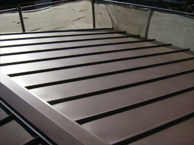 トタン屋根をガルバリウムへ葺き替え