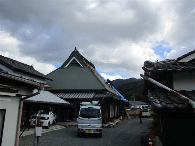 神河町の急勾配の屋根