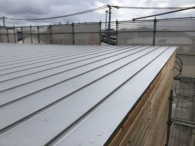 ガルバリウム鋼板