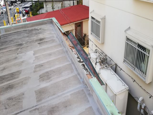 陸屋根　笠木板金
