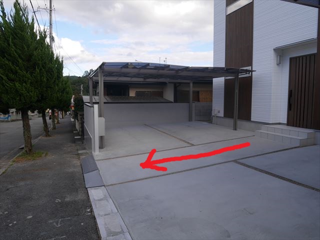 駐車場　水勾配