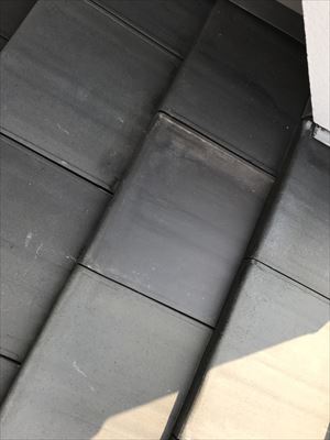 屋根　現地調査　瓦割れ