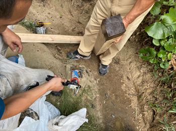 柱　差し込み口　モルタル