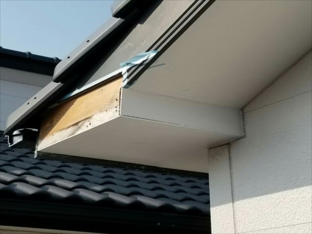 破風板補修工事①